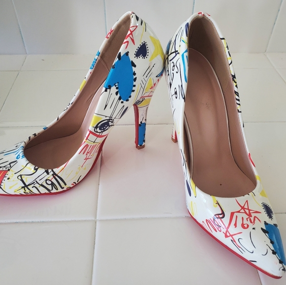 Shoes - Picture 1 of 9